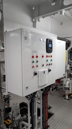 Heat-exchanger unit - for diesel electric main propulsion
